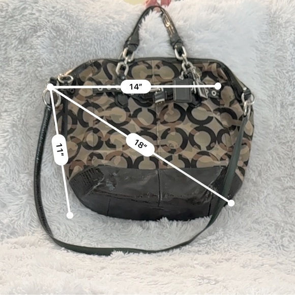 Coach Chelsea Green Camoflauge Emerson
#mcbling #y2k #grunge #alternative #emo - Picture 3 of 9